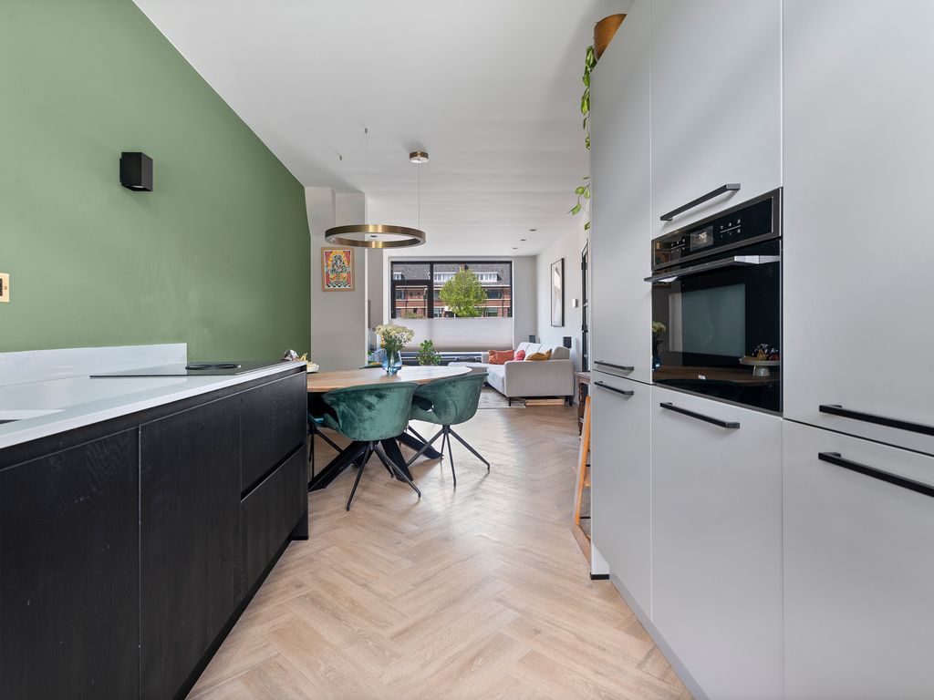 Veenendaalkade 320, 'S-GRAVENHAGE