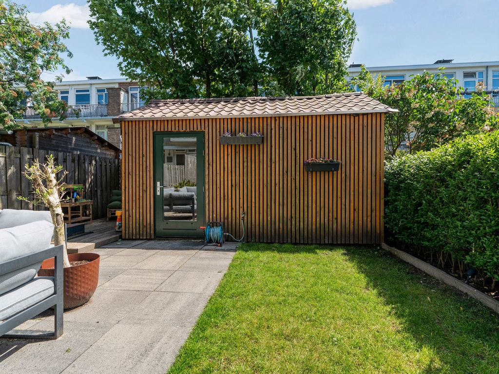Veenendaalkade 320, 'S-GRAVENHAGE