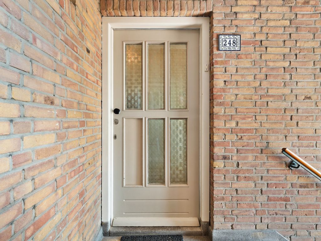 Medemblikstraat 248, 'S-GRAVENHAGE
