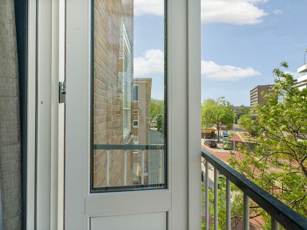 Medemblikstraat 248, 'S-GRAVENHAGE