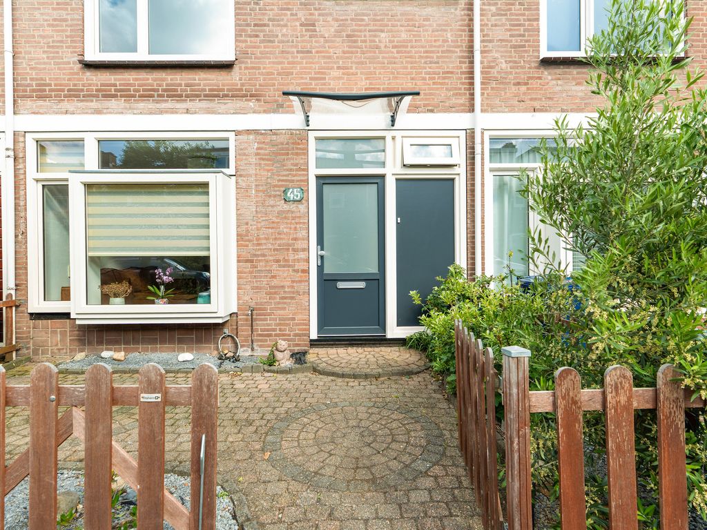 Wormerveerstraat 45, 'S-GRAVENHAGE