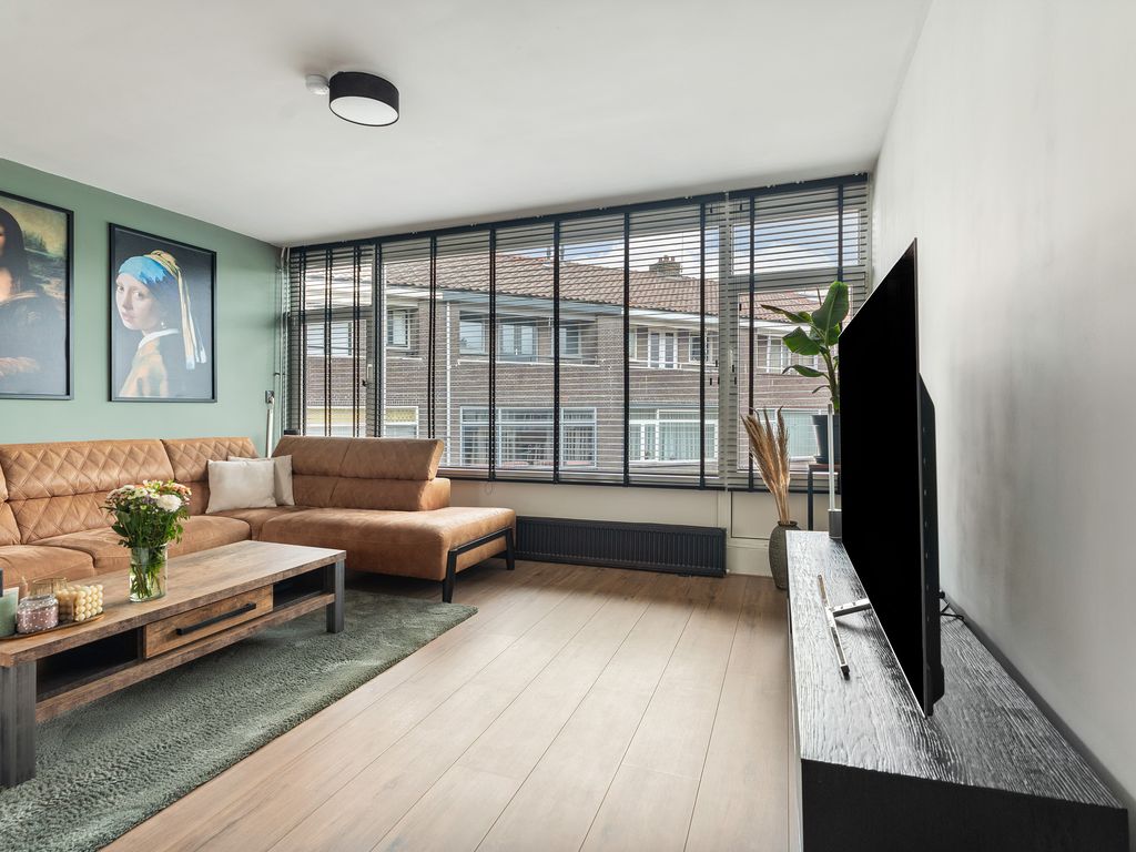 Bachstraat 25, VLAARDINGEN