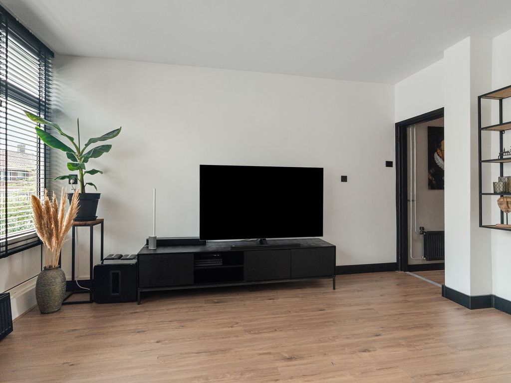 Bachstraat 25, VLAARDINGEN