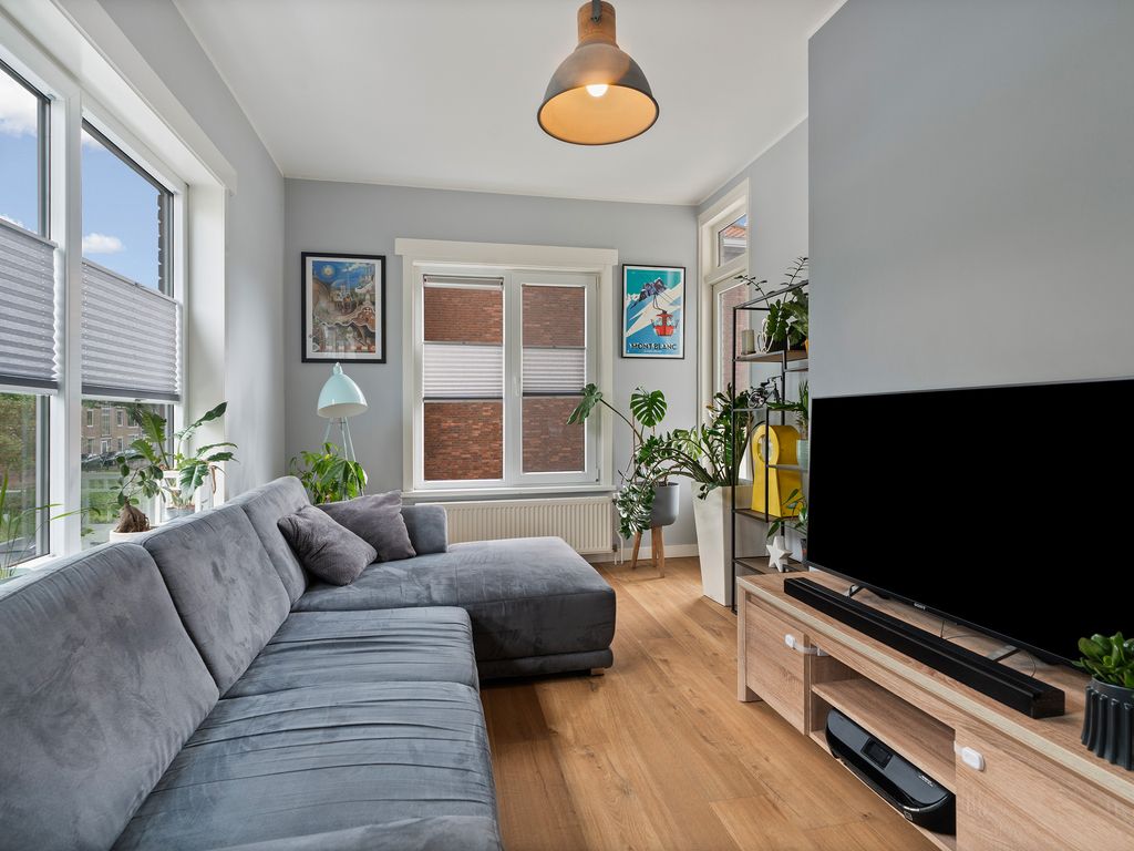 Leyweg 452, 'S-GRAVENHAGE