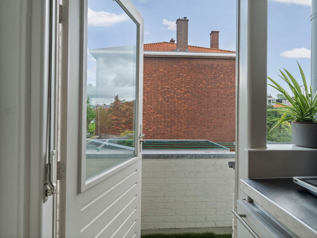 Leyweg 452, 'S-GRAVENHAGE