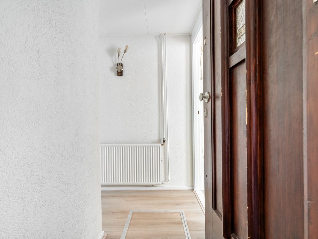 Velpsestraat 225, 'S-GRAVENHAGE