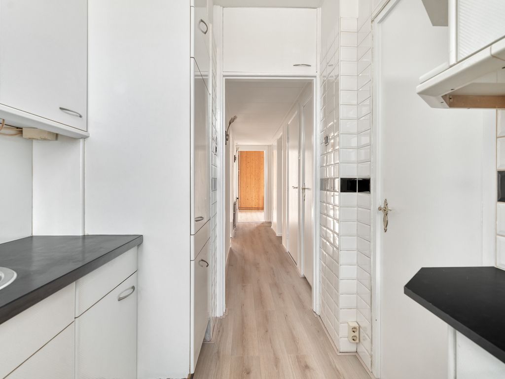 Velpsestraat 225, 'S-GRAVENHAGE
