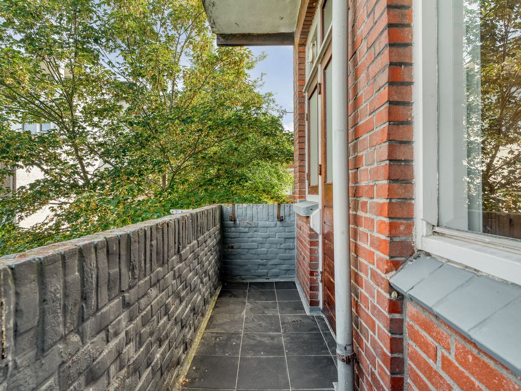 Velpsestraat 225, 'S-GRAVENHAGE