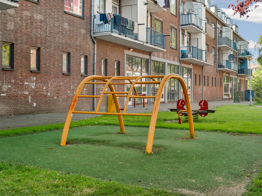 Troelstrakade 825, 'S-GRAVENHAGE