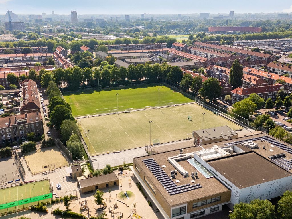 Troelstrakade 825, 'S-GRAVENHAGE