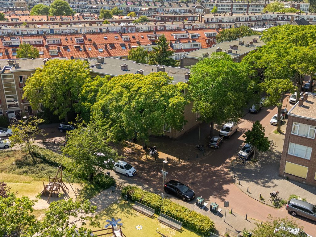 Woudenbergstraat 83, 'S-GRAVENHAGE