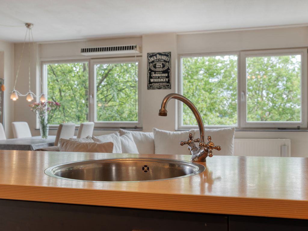 Troelstrakade 27A, 'S-GRAVENHAGE