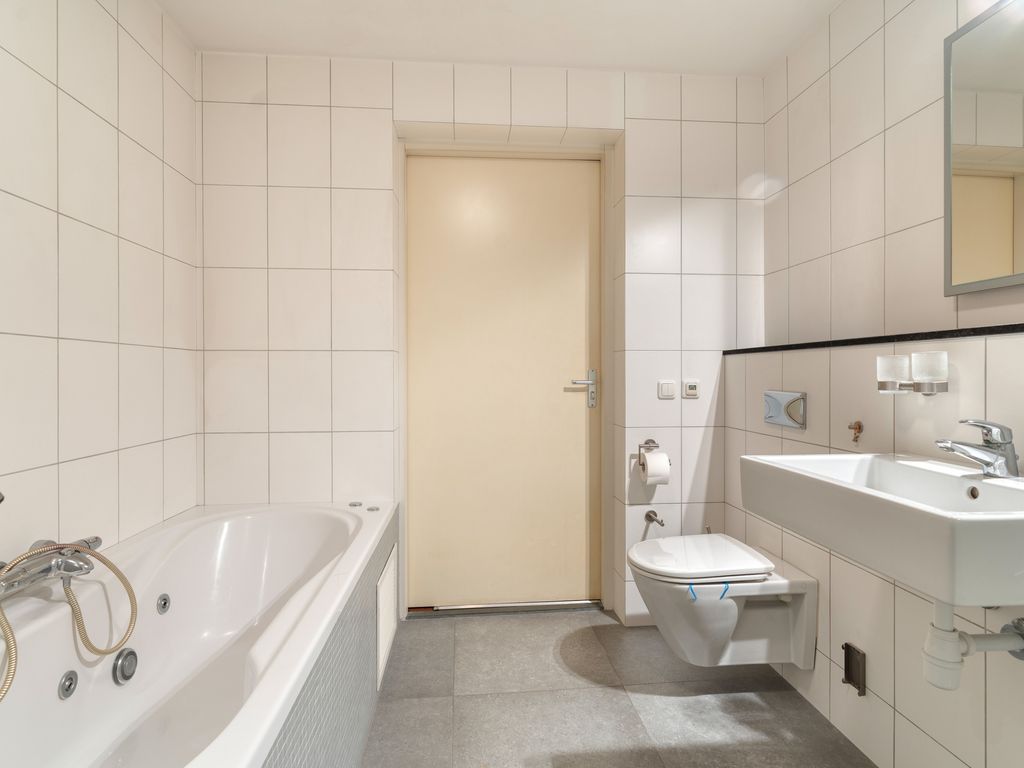 Troelstrakade 27A, 'S-GRAVENHAGE