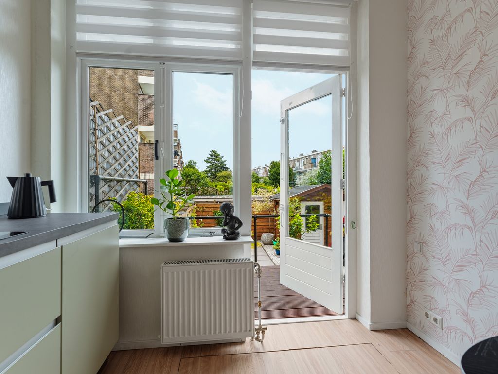 Leyweg 288, 'S-GRAVENHAGE