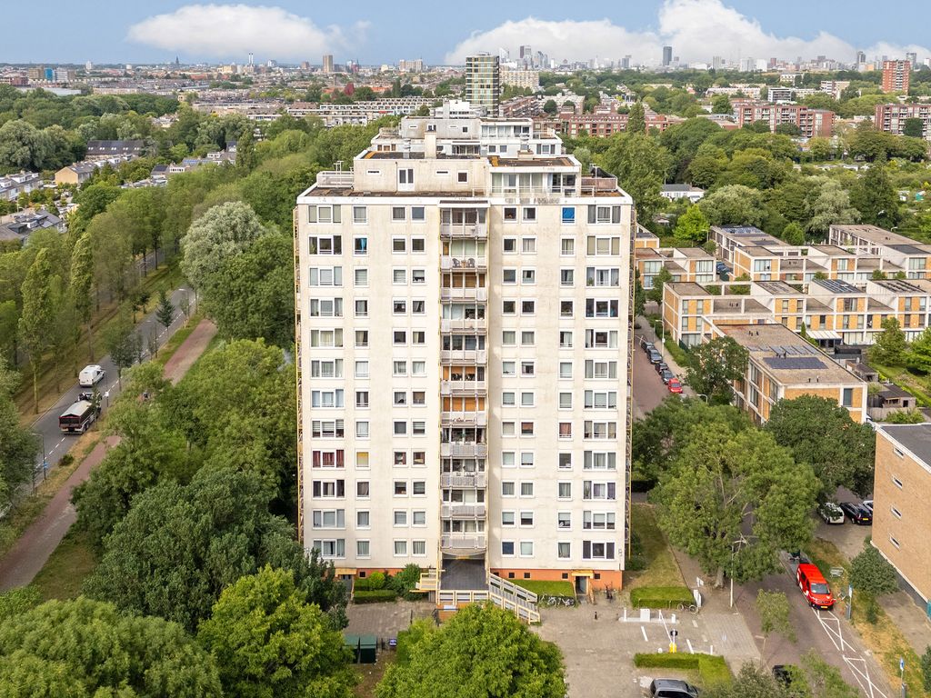 Wezelrade 91B, 'S-GRAVENHAGE