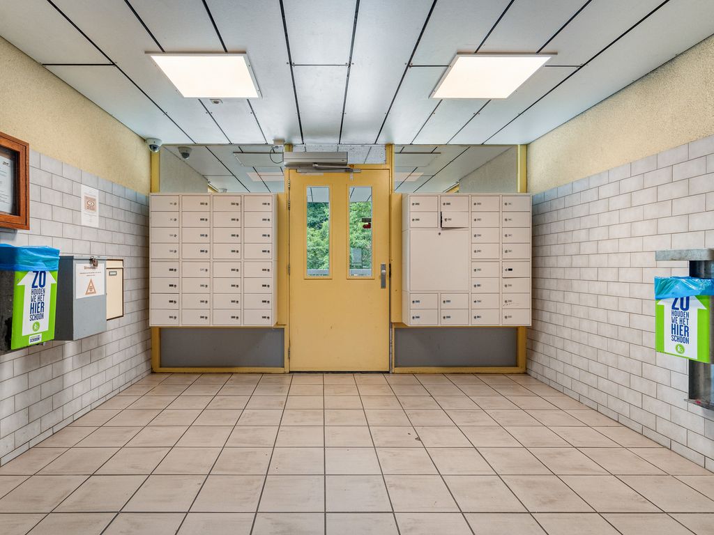 Wezelrade 91B, 'S-GRAVENHAGE