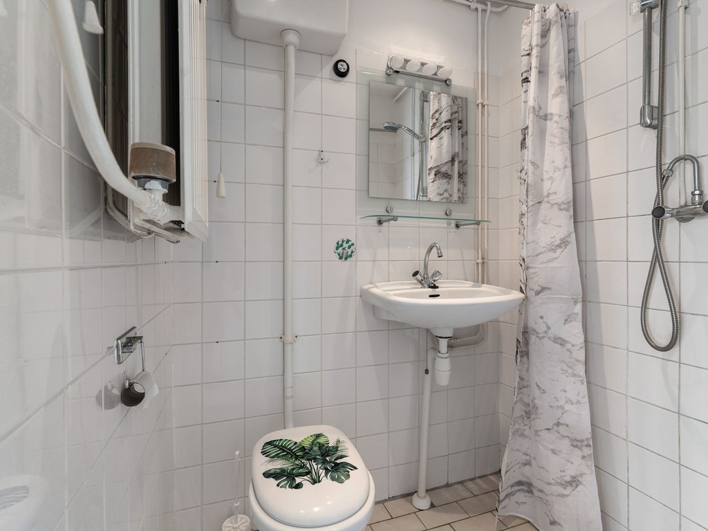 Wezelrade 91B, 'S-GRAVENHAGE
