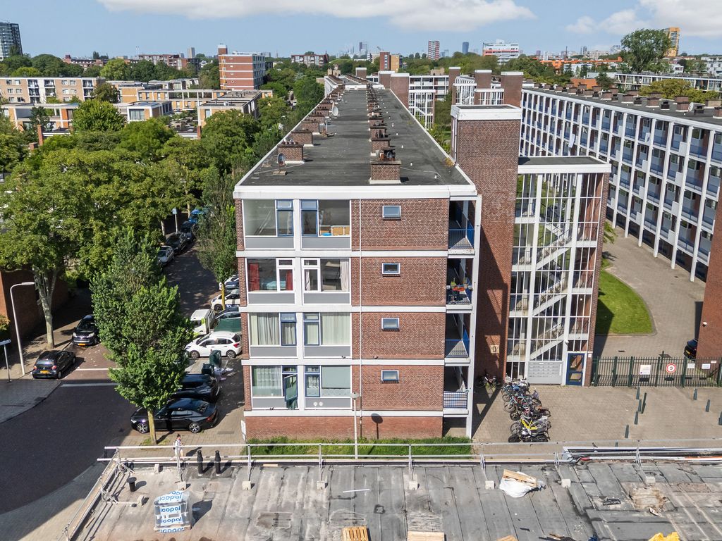 Wolvenrade 103, 'S-GRAVENHAGE