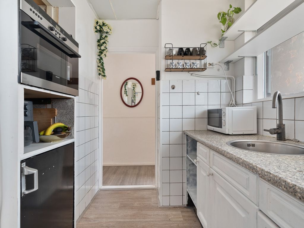 Wolvenrade 103, 'S-GRAVENHAGE
