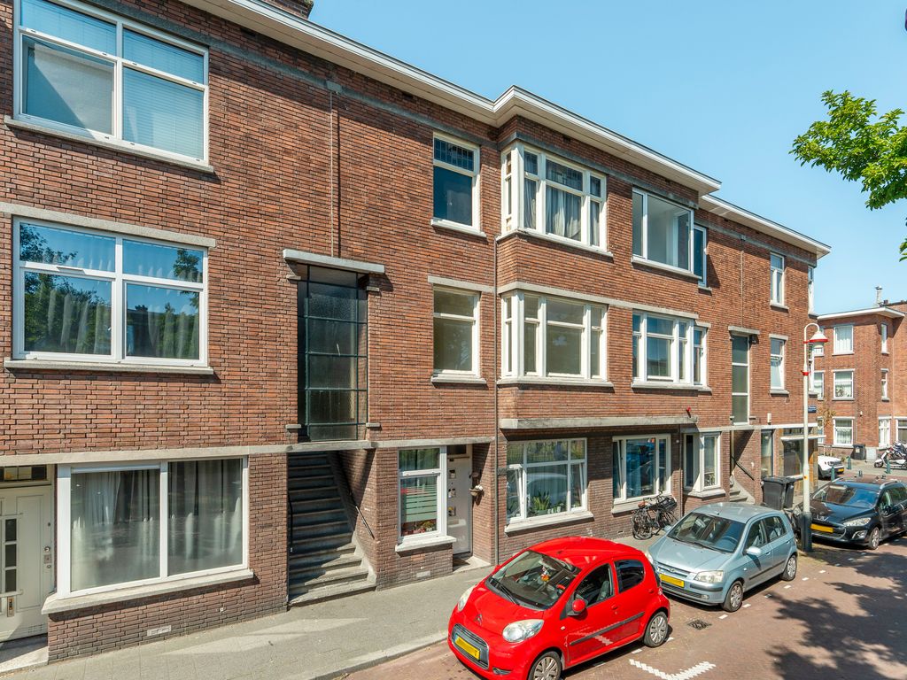 Allard Piersonlaan 211, 'S-GRAVENHAGE