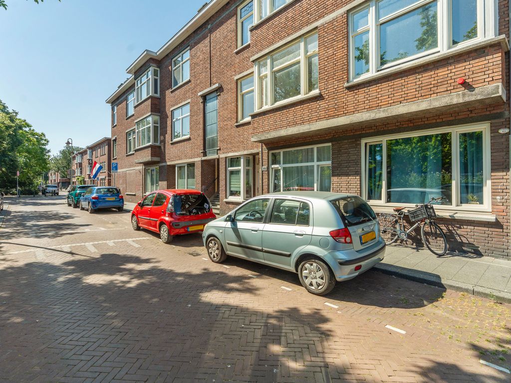 Allard Piersonlaan 211, 'S-GRAVENHAGE