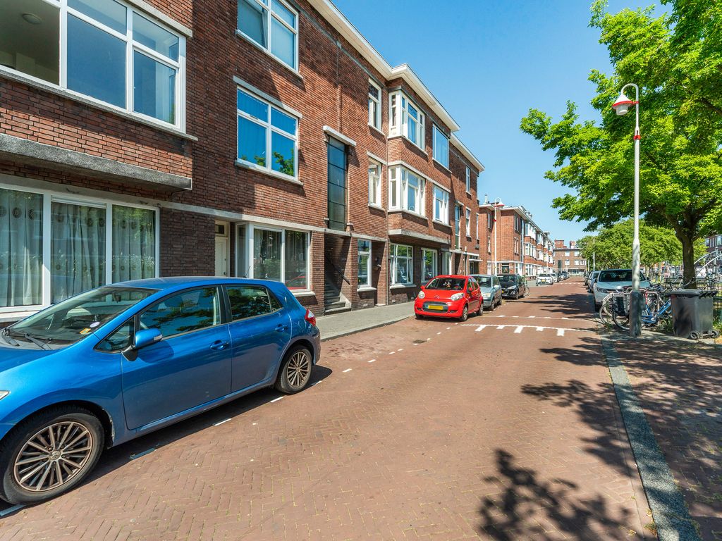 Allard Piersonlaan 211, 'S-GRAVENHAGE
