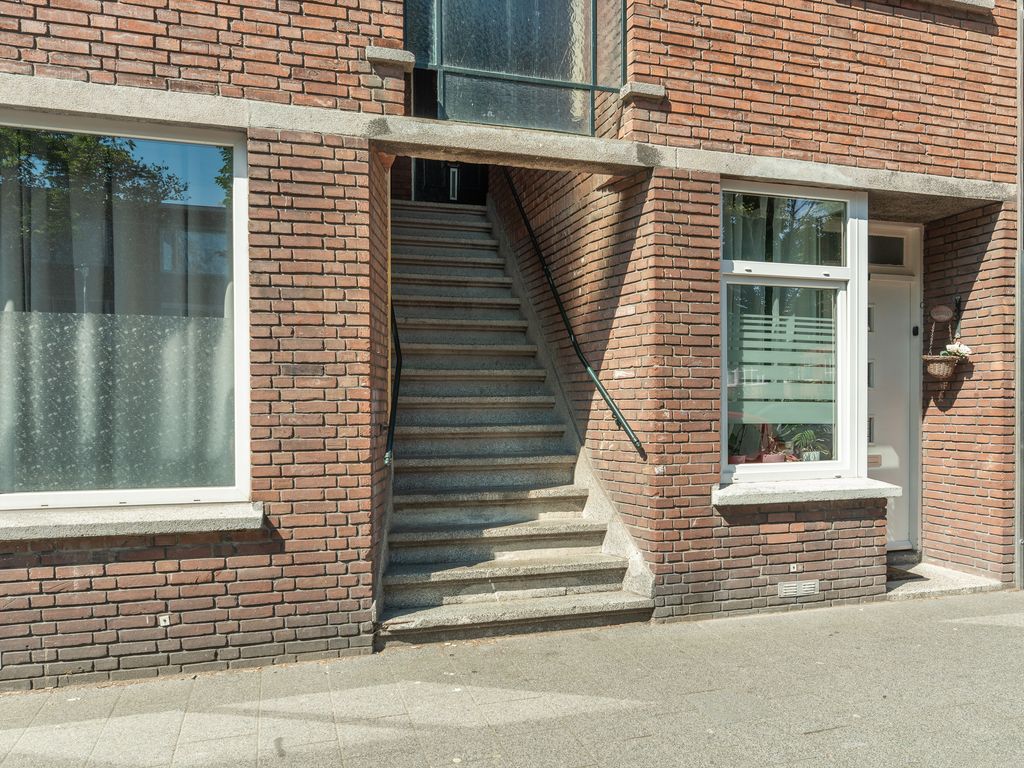 Allard Piersonlaan 211, 'S-GRAVENHAGE