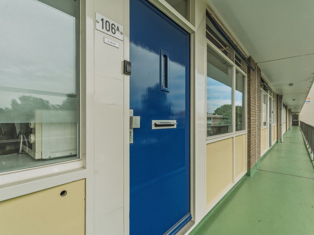 Leyweg 106A, 'S-GRAVENHAGE