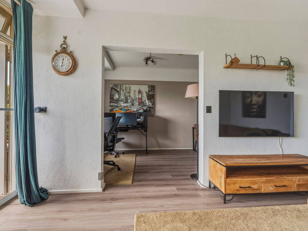 Leyweg 106A, 'S-GRAVENHAGE
