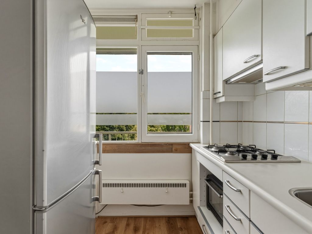 Leyweg 106A, 'S-GRAVENHAGE