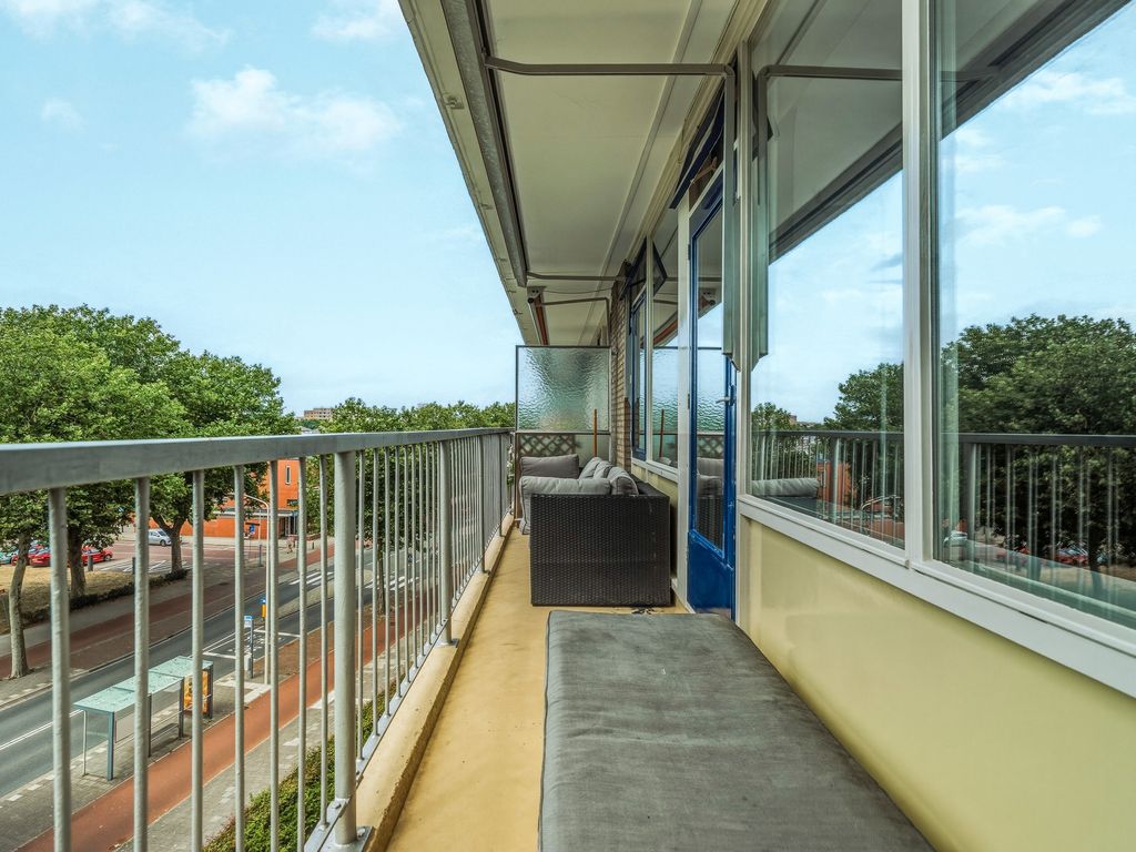 Leyweg 106A, 'S-GRAVENHAGE