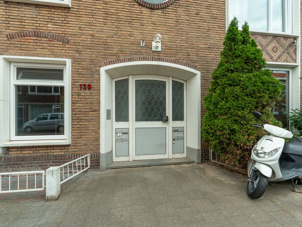 Maarsbergenstraat 139, 'S-GRAVENHAGE