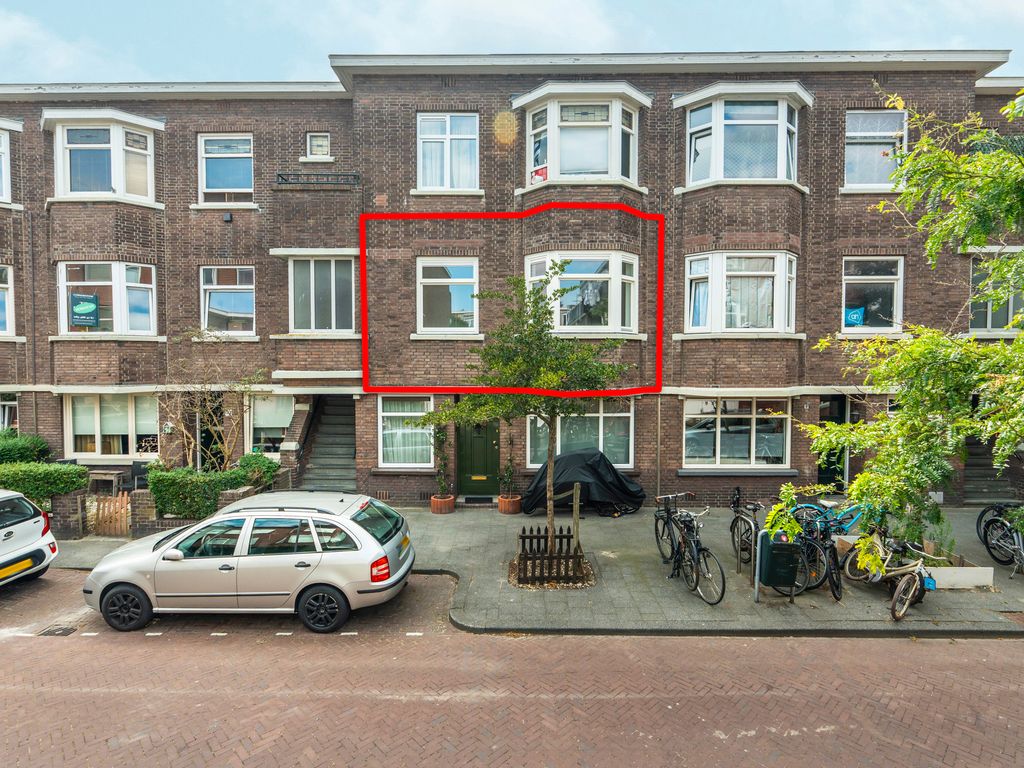 Bennekomstraat 15, 'S-GRAVENHAGE