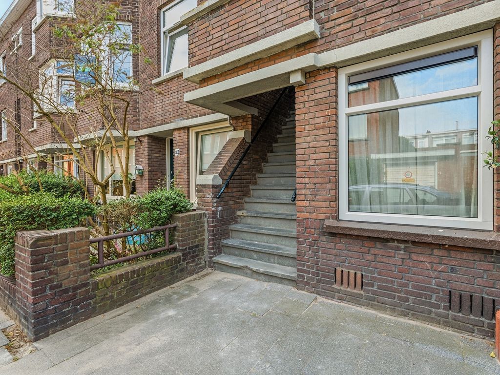 Bennekomstraat 15, 'S-GRAVENHAGE