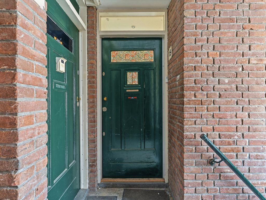 Bennekomstraat 15, 'S-GRAVENHAGE