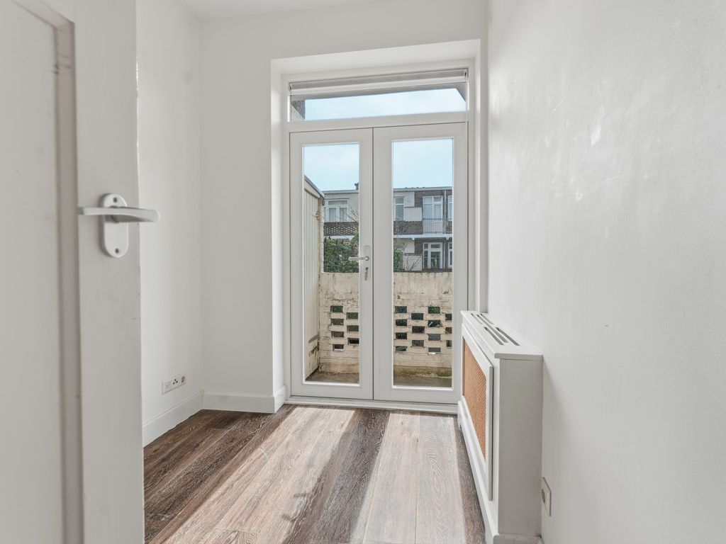 Bennekomstraat 15, 'S-GRAVENHAGE