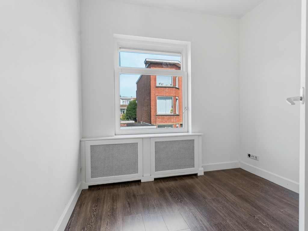 Bennekomstraat 15, 'S-GRAVENHAGE