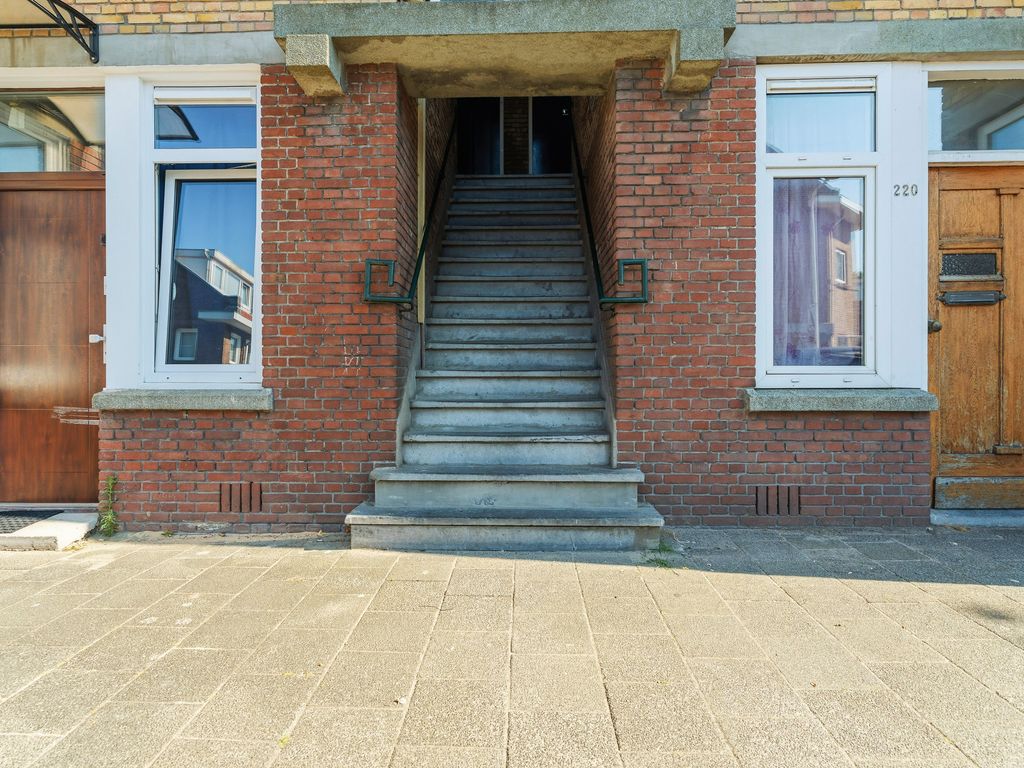 Capadosestraat 214, 'S-GRAVENHAGE