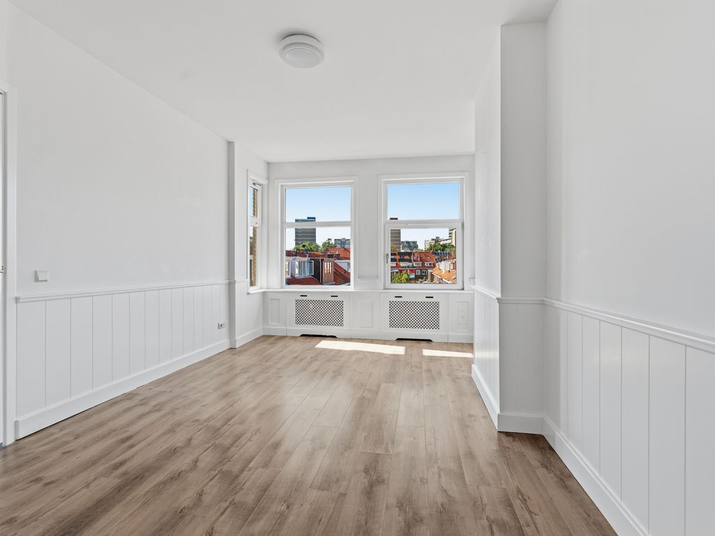 Capadosestraat 214, 'S-GRAVENHAGE