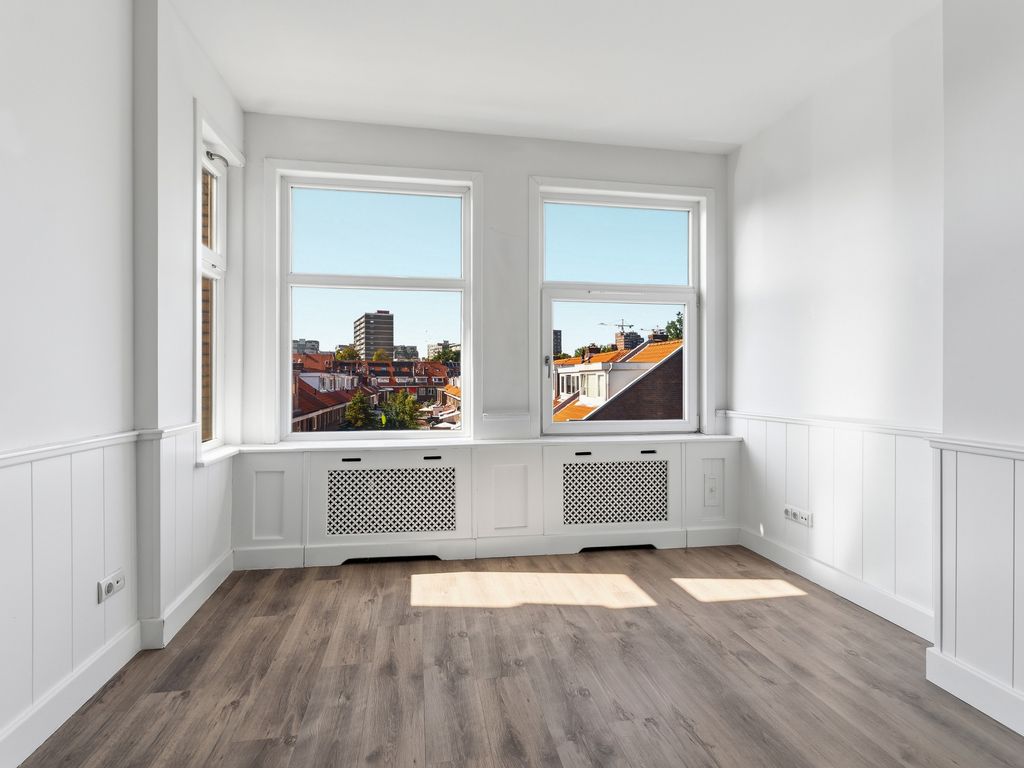 Capadosestraat 214, 'S-GRAVENHAGE