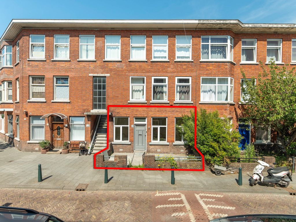 Vierhoutenstraat 20, 'S-GRAVENHAGE