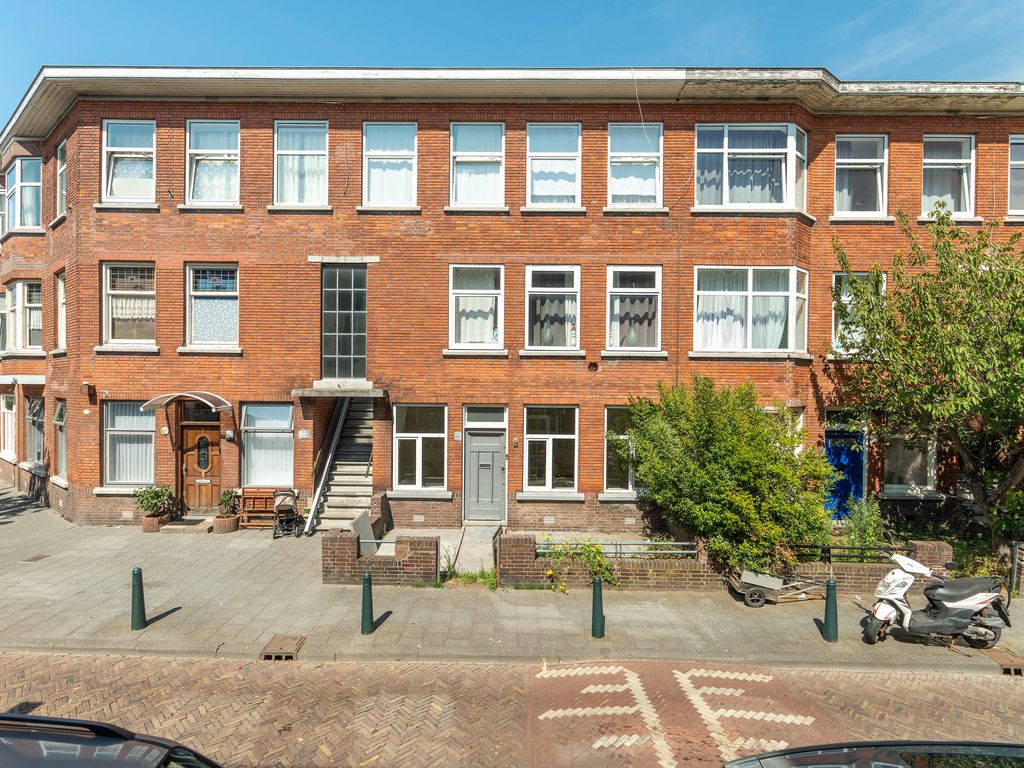 Vierhoutenstraat 20, 'S-GRAVENHAGE