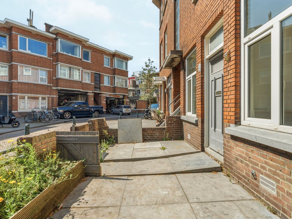 Vierhoutenstraat 20, 'S-GRAVENHAGE