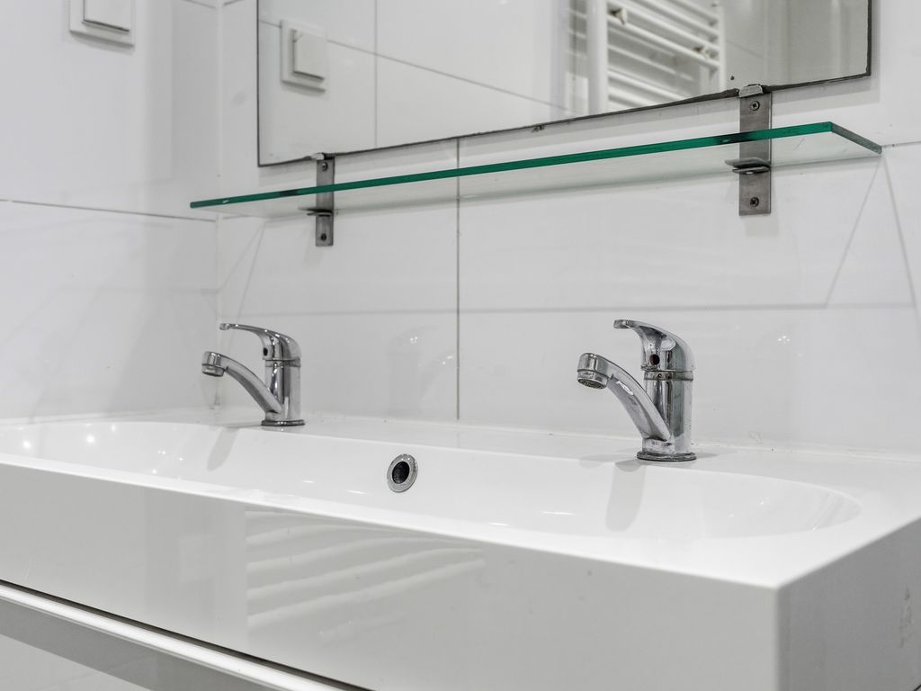 Vierhoutenstraat 20, 'S-GRAVENHAGE