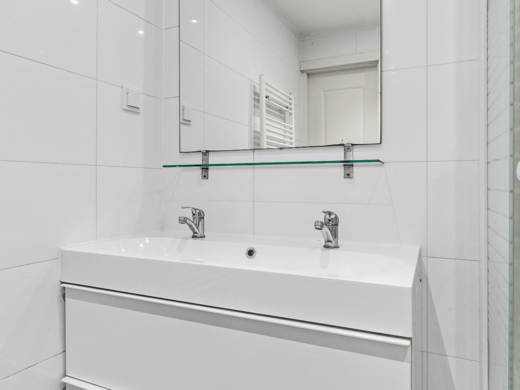 Vierhoutenstraat 20, 'S-GRAVENHAGE