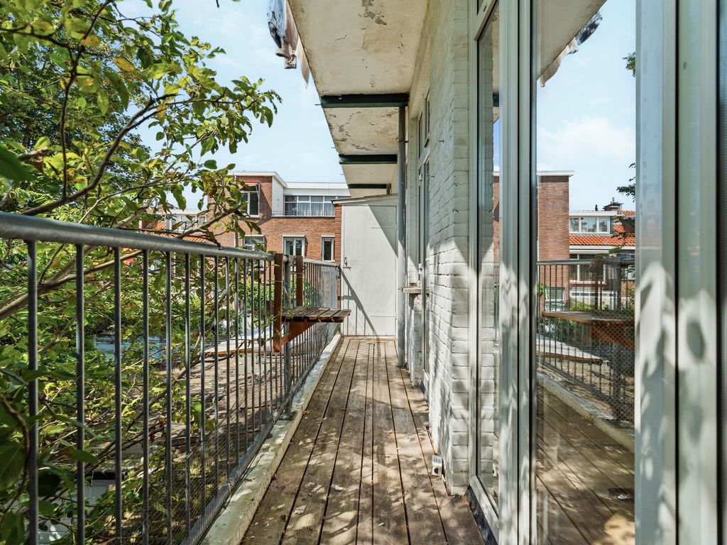 De la Reyweg 307, 'S-GRAVENHAGE