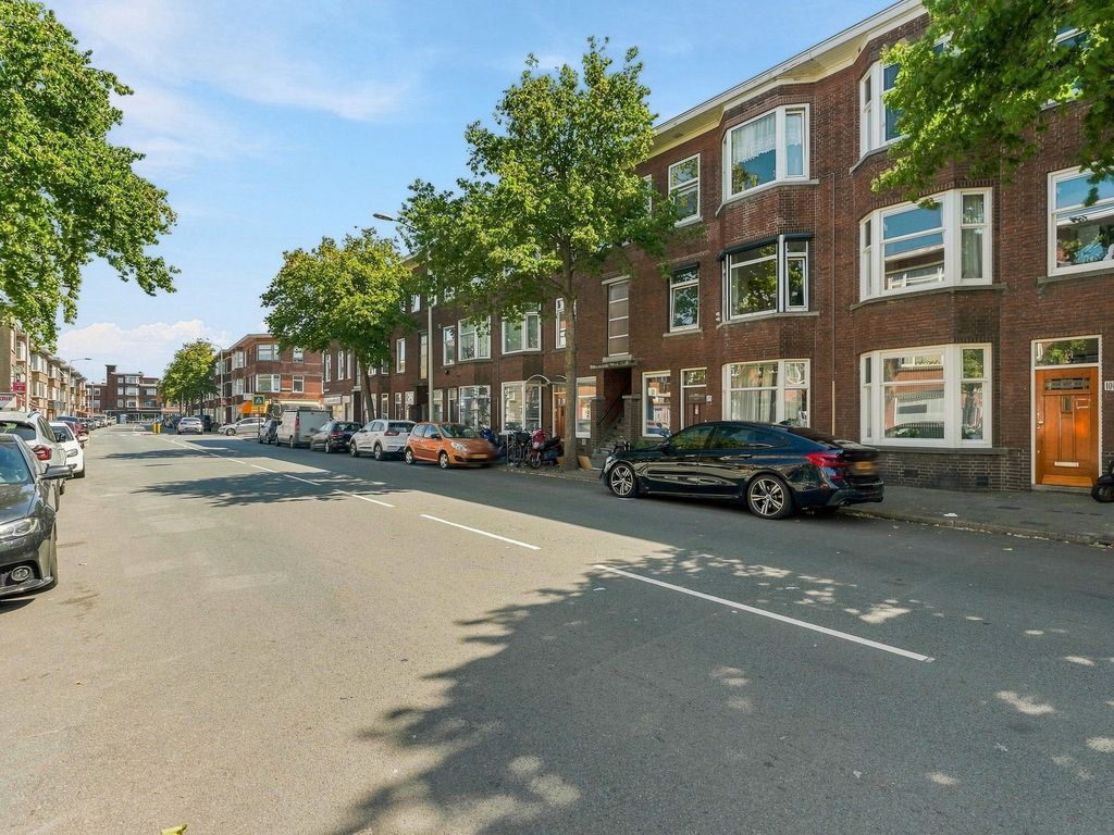 Schaarsbergenstraat 92, 'S-GRAVENHAGE