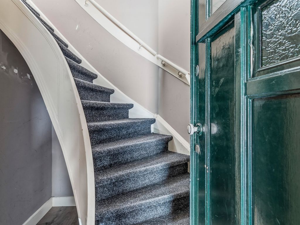 Schaarsbergenstraat 92, 'S-GRAVENHAGE