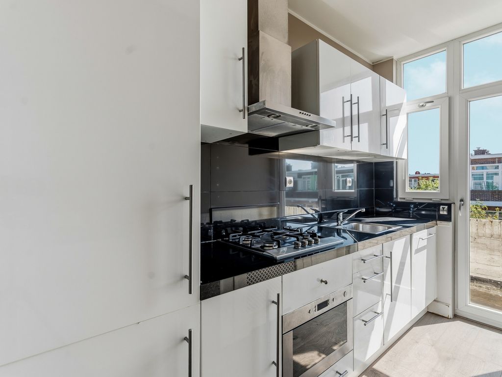 Schaarsbergenstraat 92, 'S-GRAVENHAGE