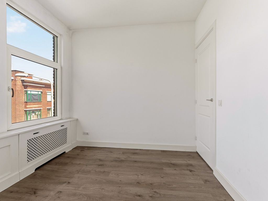 Schaarsbergenstraat 92, 'S-GRAVENHAGE